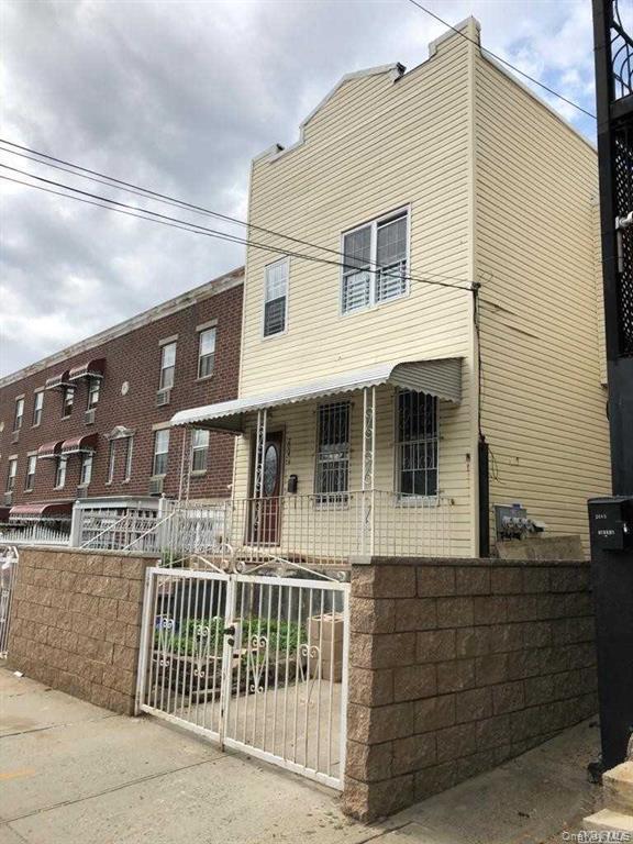 Single Family Bathgate Bronx, NY 10457, MLS-1011735-2