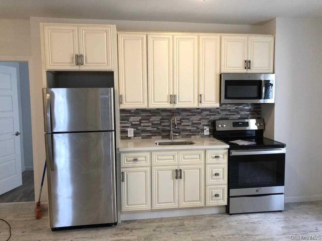 Single Family Bathgate  Bronx, NY 10457, MLS-1011735-6