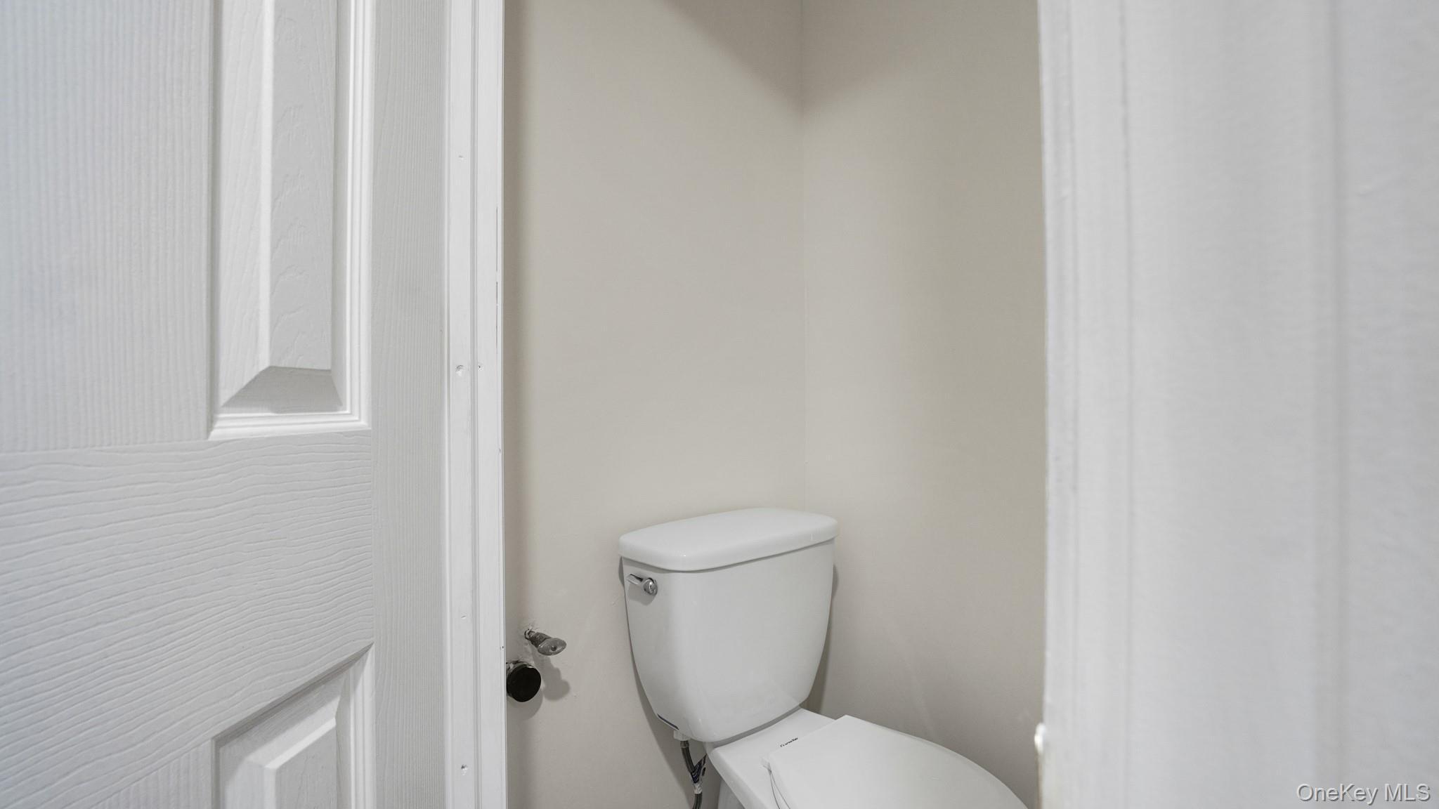 Single Family 207th Queens, NY 11427, MLS-1011773-15
