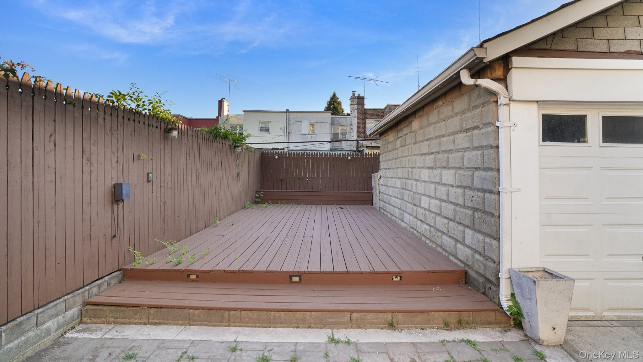 Single Family 207th Queens, NY 11427, MLS-1011773-21