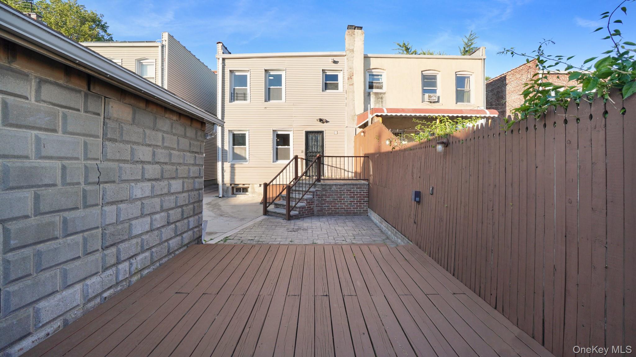 Single Family 207th Queens, NY 11427, MLS-1011773-22