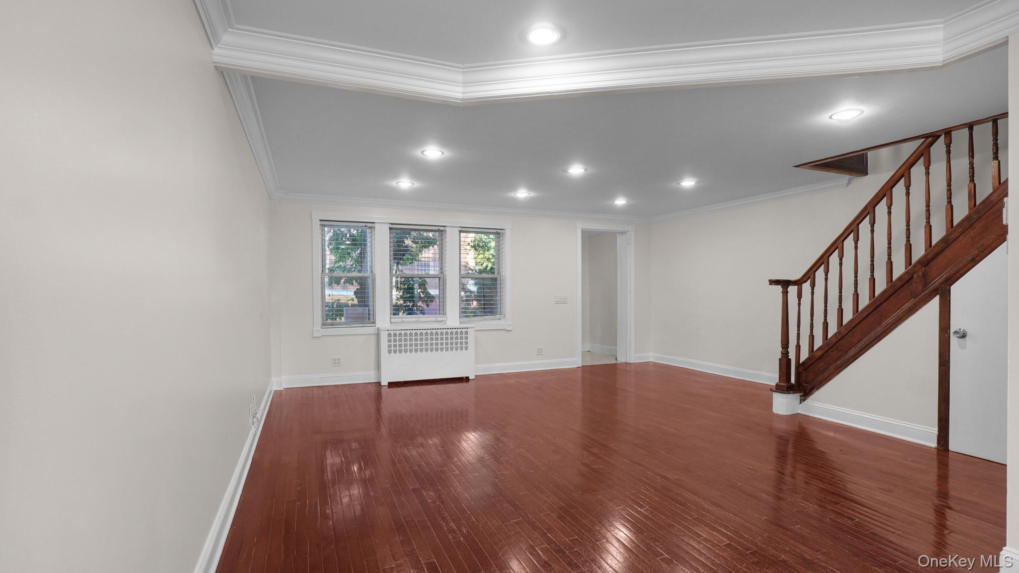 Single Family 207th Queens, NY 11427, MLS-1011773-5