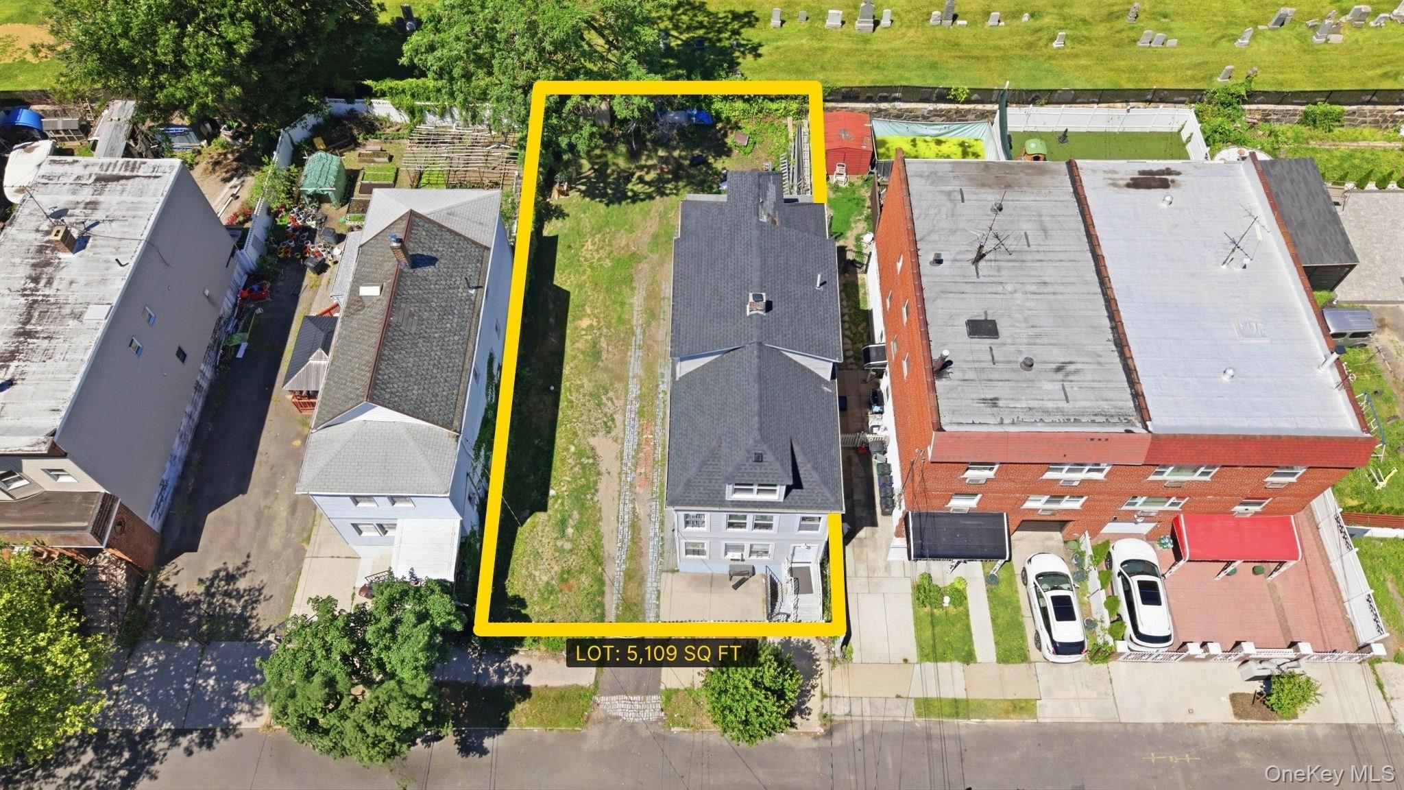 Single Family Calhoun Avenue Bronx, NY 10465, MLS-1011839-6