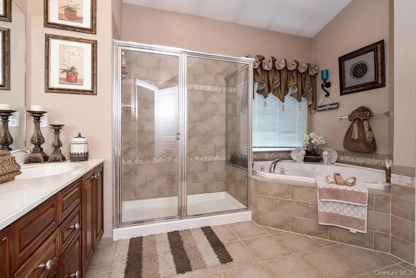 Single Family Woodstork Drive  Suffolk County, NY 11766, MLS-1011860-20