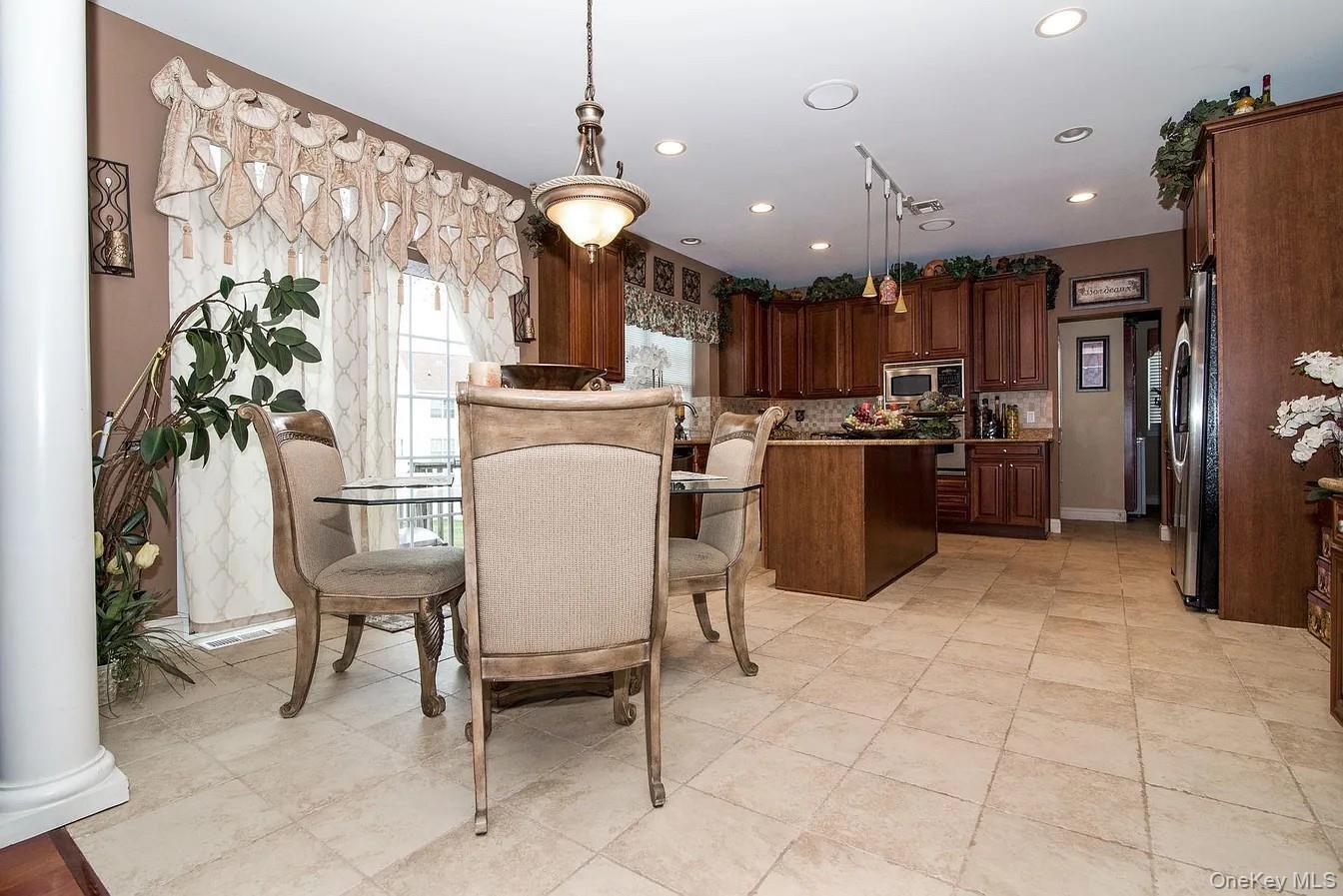 Single Family Woodstork Drive  Suffolk County, NY 11766, MLS-1011860-8