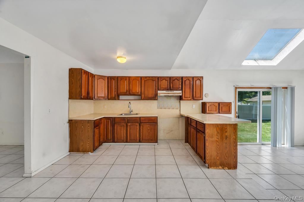 Single Family Yarnell Street Suffolk County, NY 11717, MLS-1011864-13