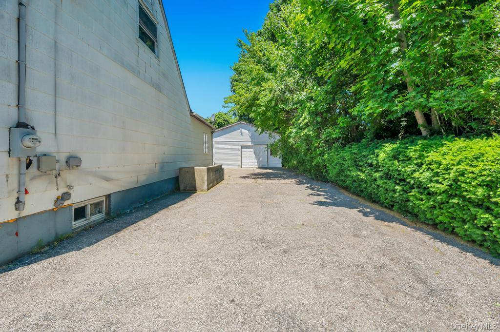 Single Family Yarnell Street Suffolk County, NY 11717, MLS-1011864-3