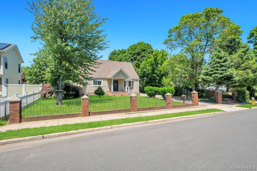 Single Family Yarnell Street Suffolk County, NY 11717, MLS-1011864-35
