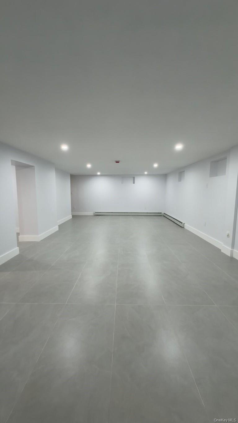 Single Family Seton Avenue  Bronx, NY 10466, MLS-1011886-11
