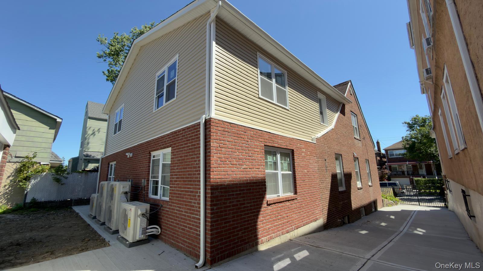 Single Family Seton Avenue Bronx, NY 10466, MLS-1011886-2