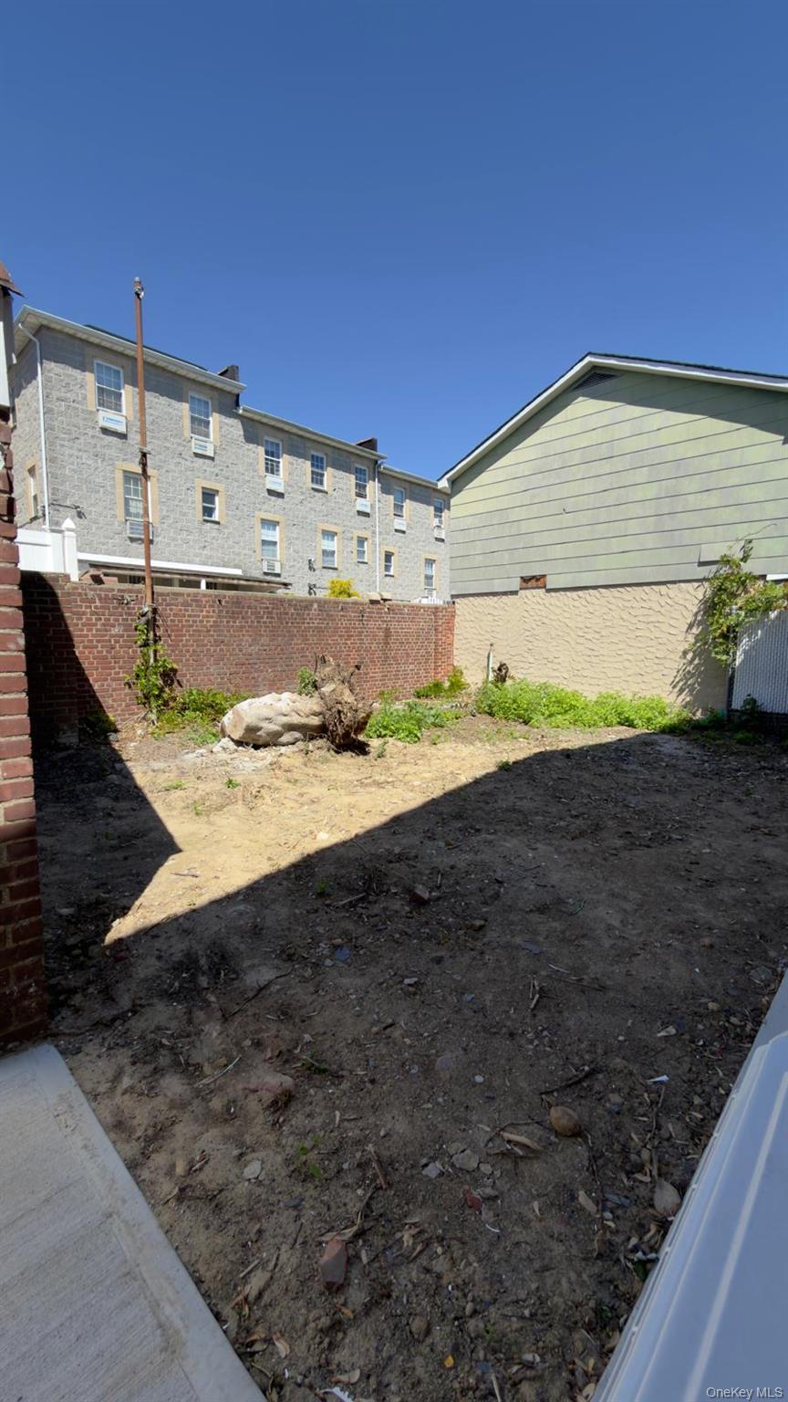 Single Family Seton Avenue Bronx, NY 10466, MLS-1011886-5