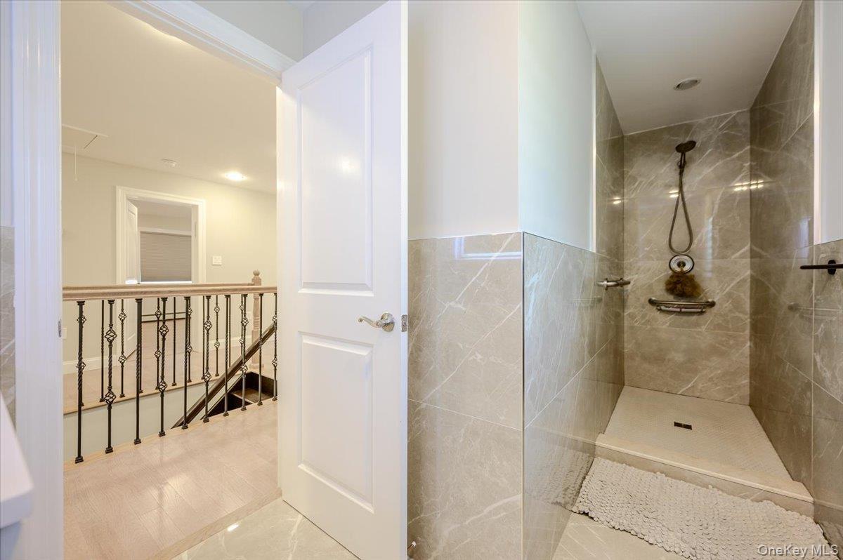 Single Family Washington Avenue Nassau County, NY 11516, MLS-1011951-25