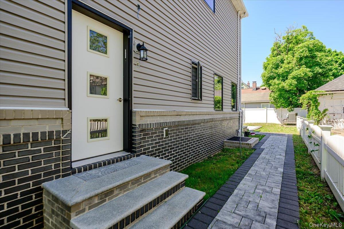 Single Family Washington Avenue Nassau County, NY 11516, MLS-1011951-34