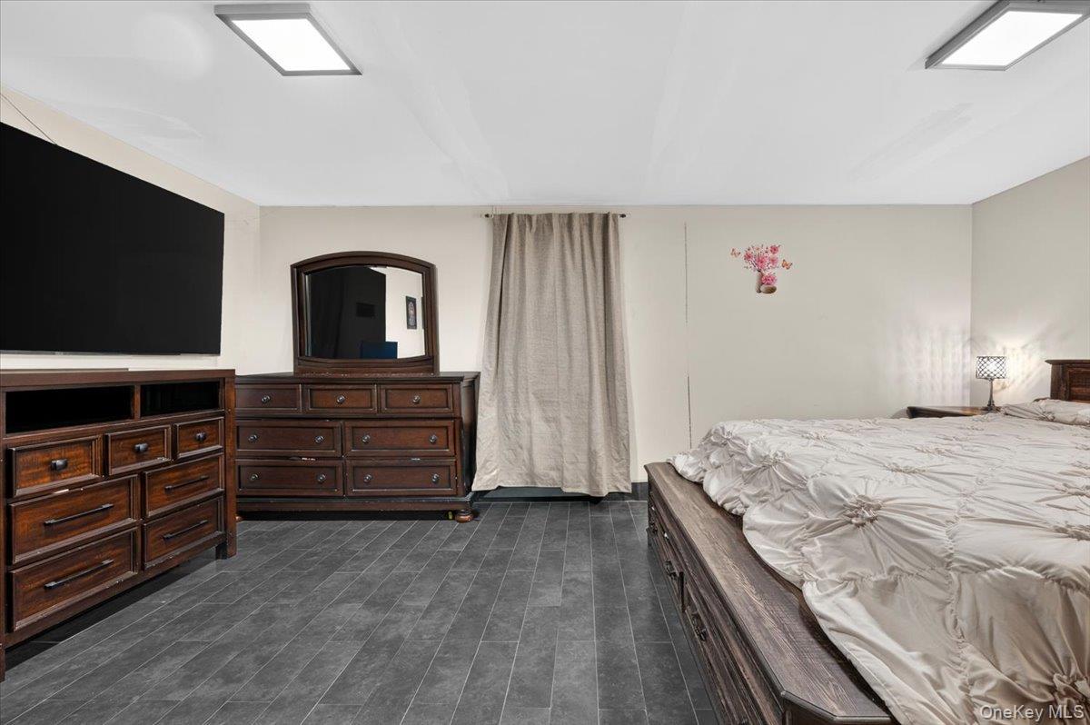 Single Family 85th Street Queens, NY 11416, MLS-1011992-11