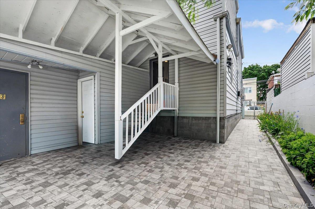 Single Family 85th Street Queens, NY 11416, MLS-1011992-20