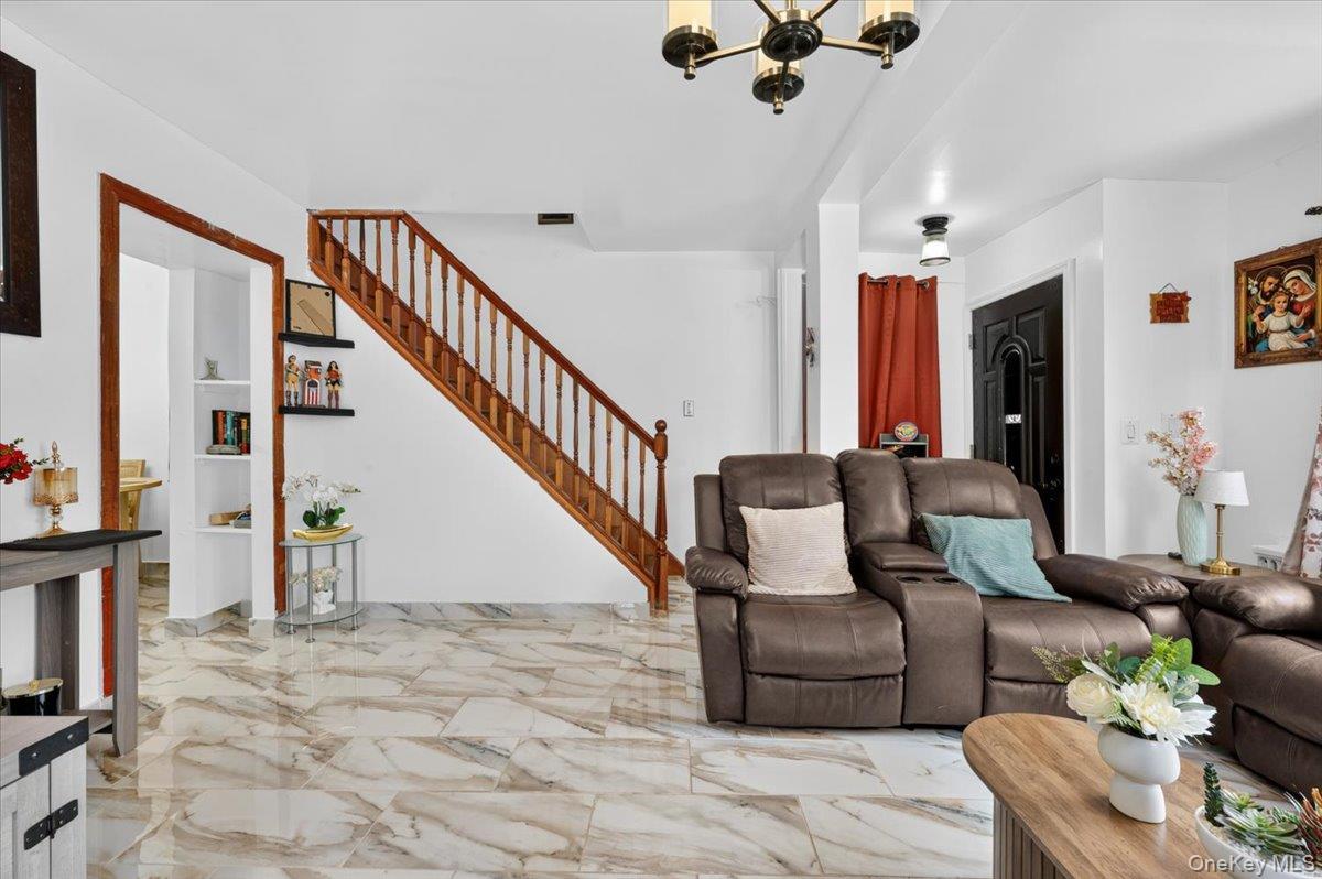 Single Family 85th Street Queens, NY 11416, MLS-1011992-3