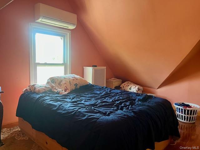 Single Family 109th Queens, NY 11418, MLS-1012018-25