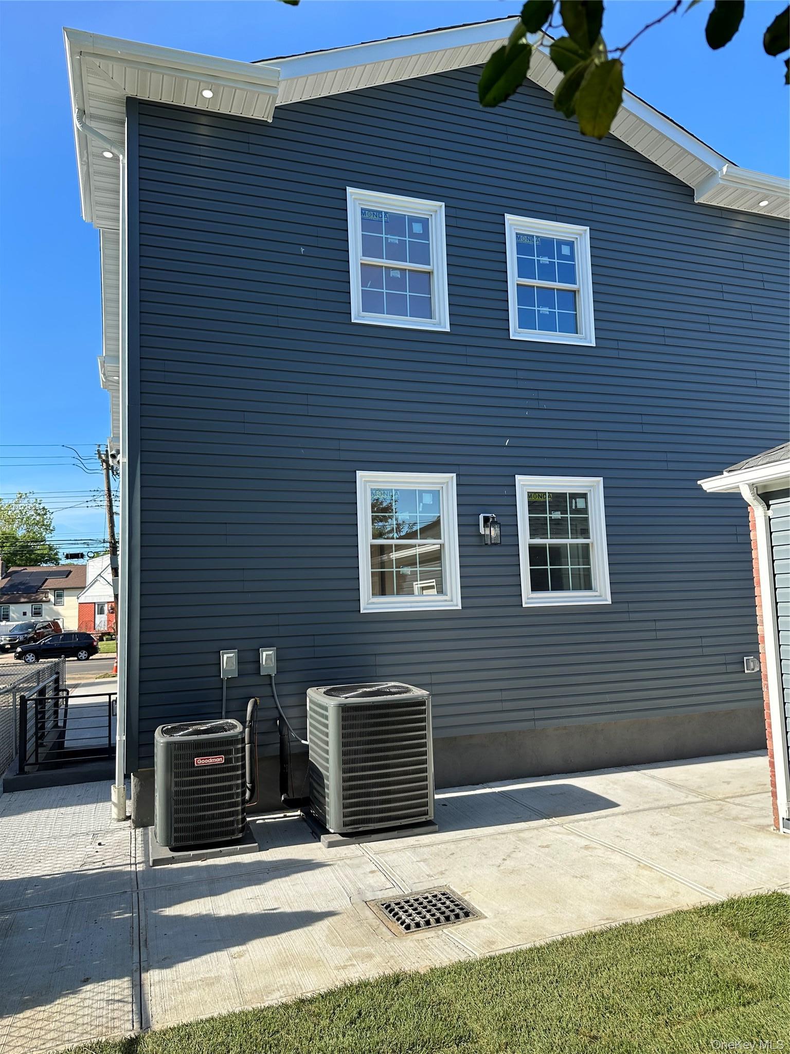 Single Family 147th Avenue Queens, NY 11422, MLS-1012031-12