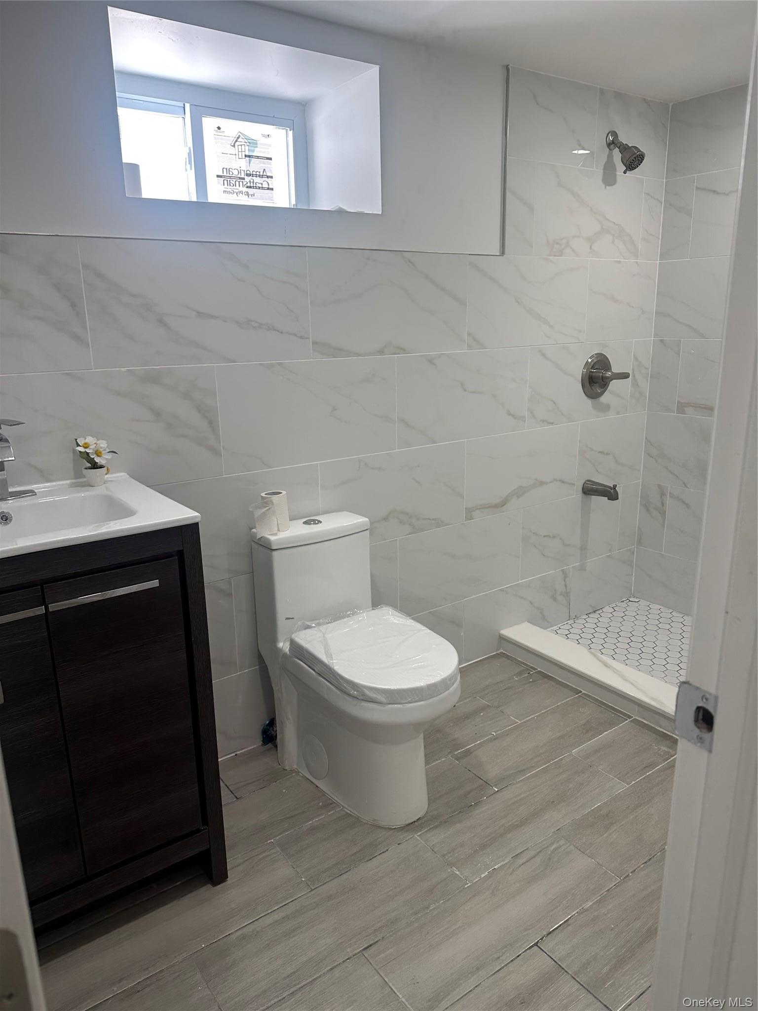 Single Family 147th Avenue  Queens, NY 11422, MLS-1012031-15