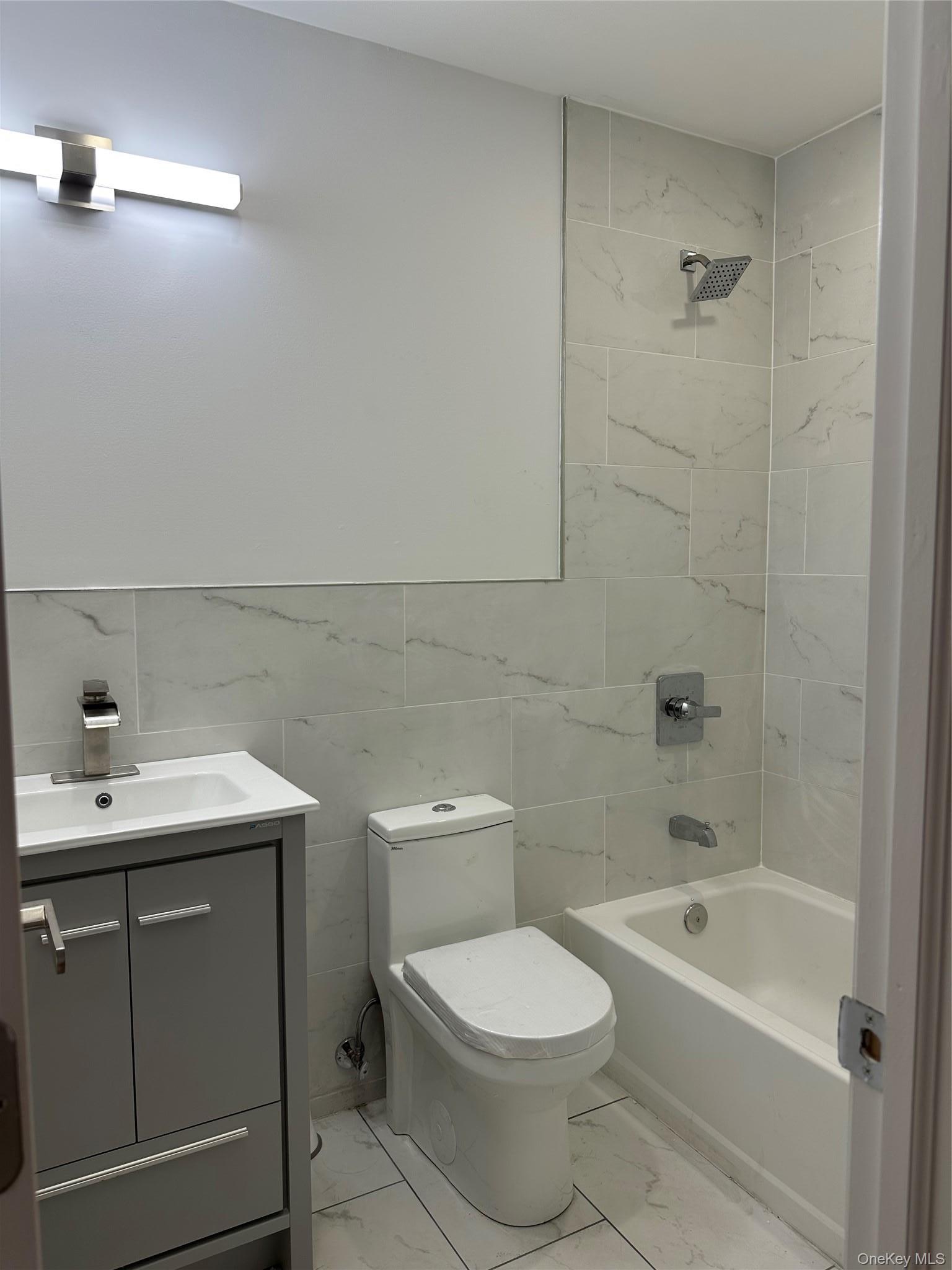 Single Family 147th Avenue Queens, NY 11422, MLS-1012031-6