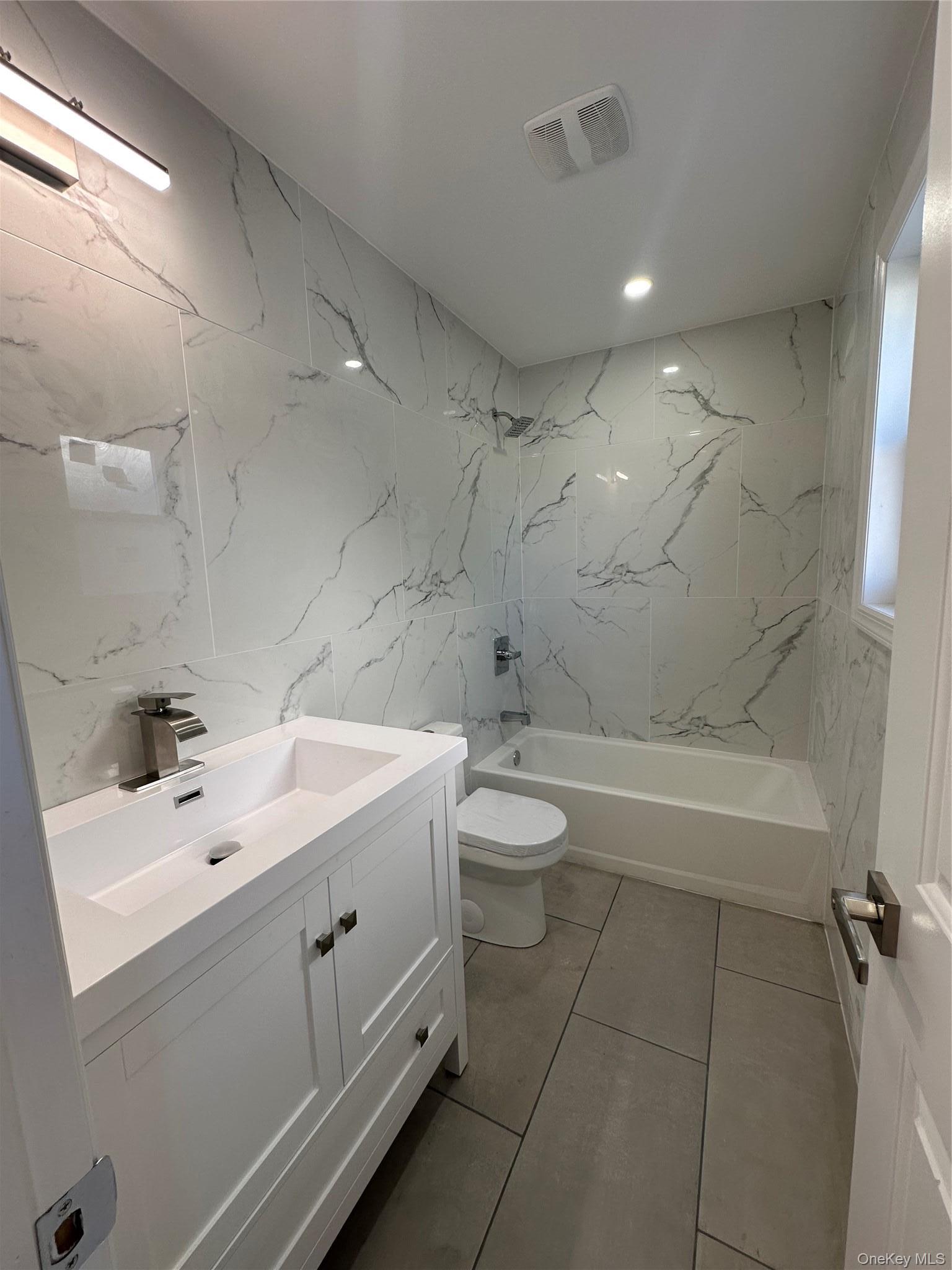 Single Family 147th Avenue Queens, NY 11422, MLS-1012031-7