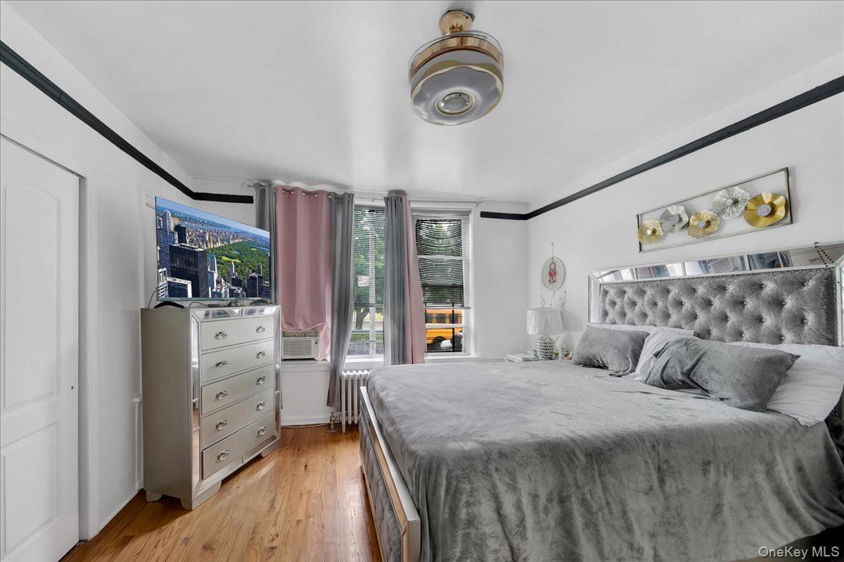 Single Family Bruckner Boulevard Bronx, NY 10472, MLS-1012041-6
