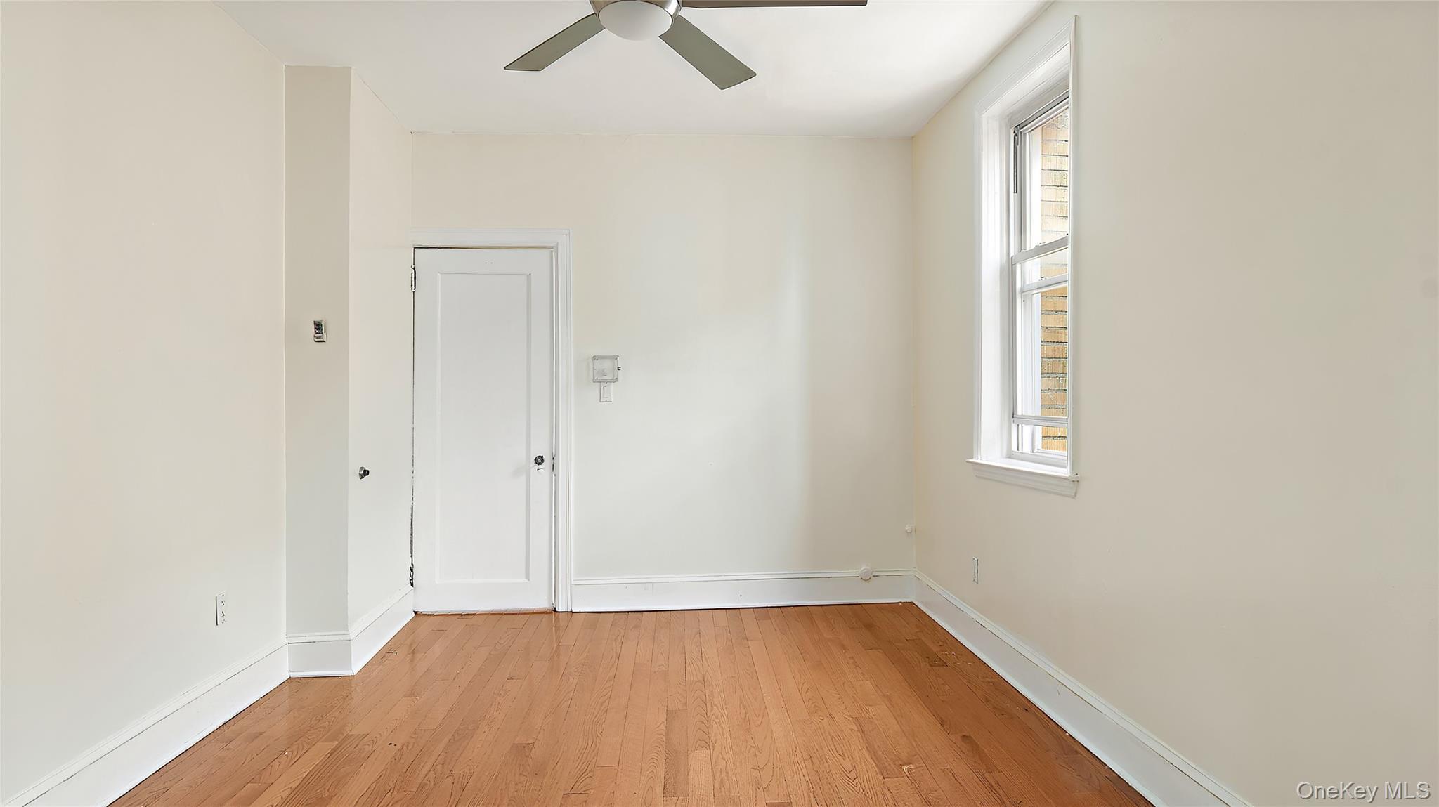 Apartment 221st  Bronx, NY 10469, MLS-1012045-11