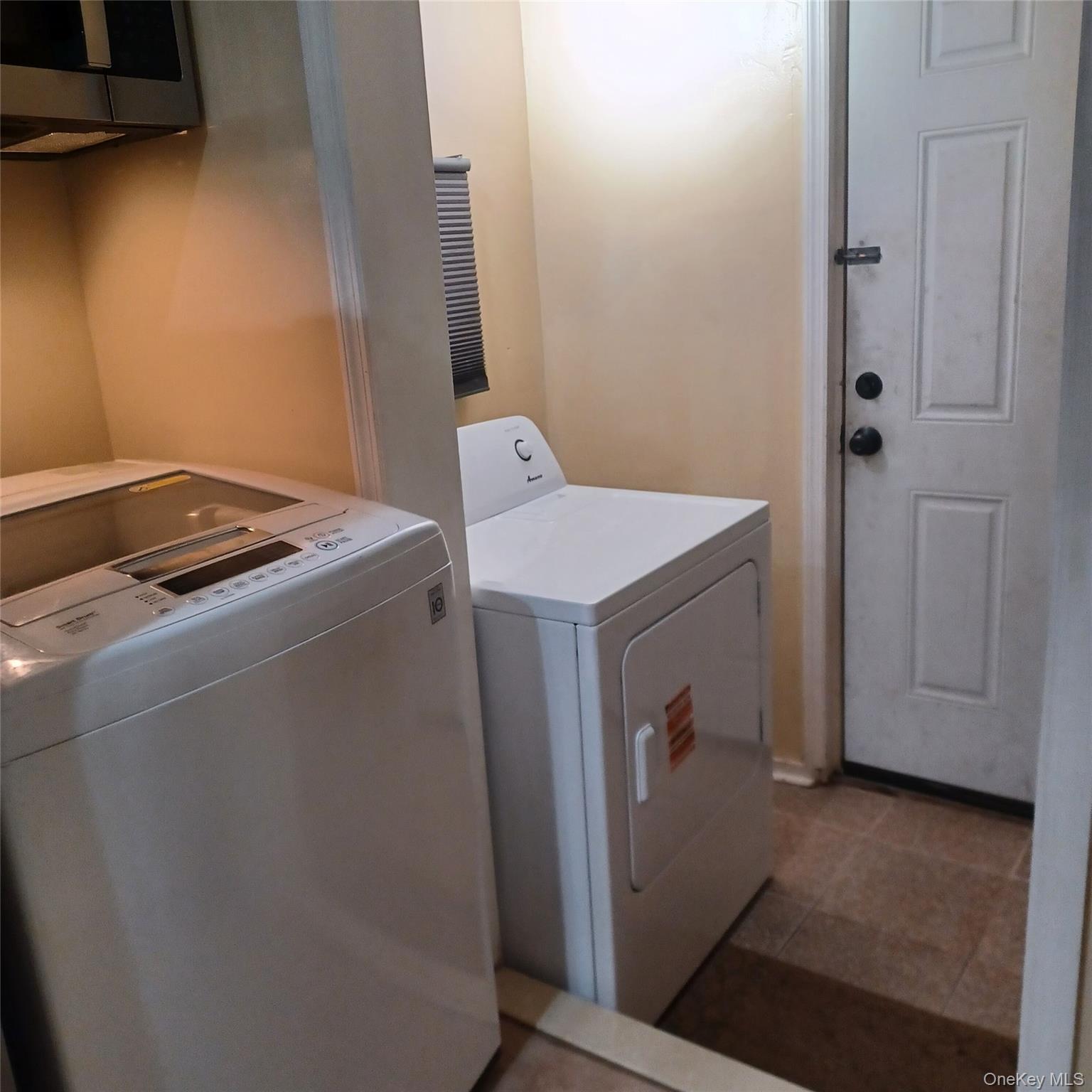 Single Family Guy R Brewer Boulevard  Queens, NY 11434, MLS-1012058-16