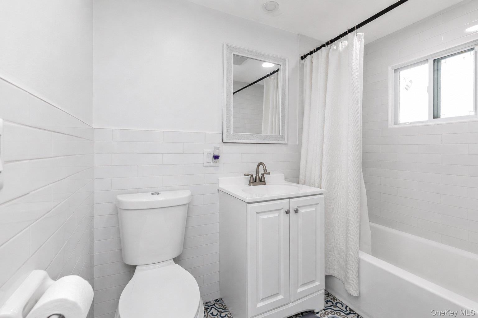 Single Family Guy R Brewer Boulevard  Queens, NY 11434, MLS-1012058-25