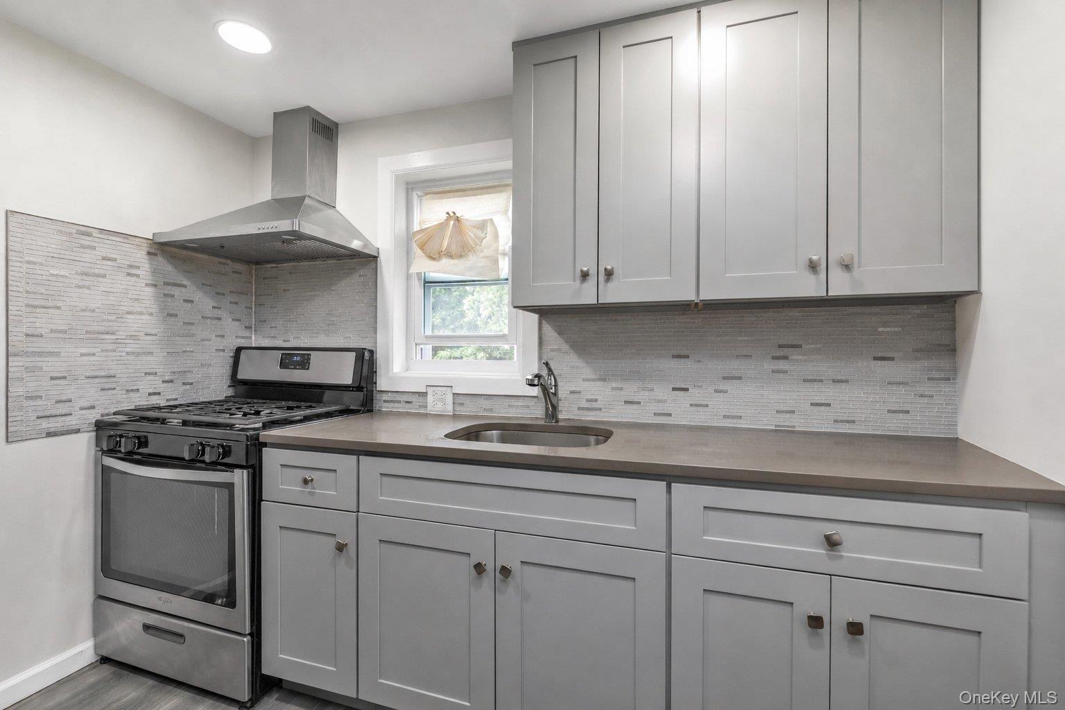 Single Family Guy R Brewer Boulevard  Queens, NY 11434, MLS-1012058-27
