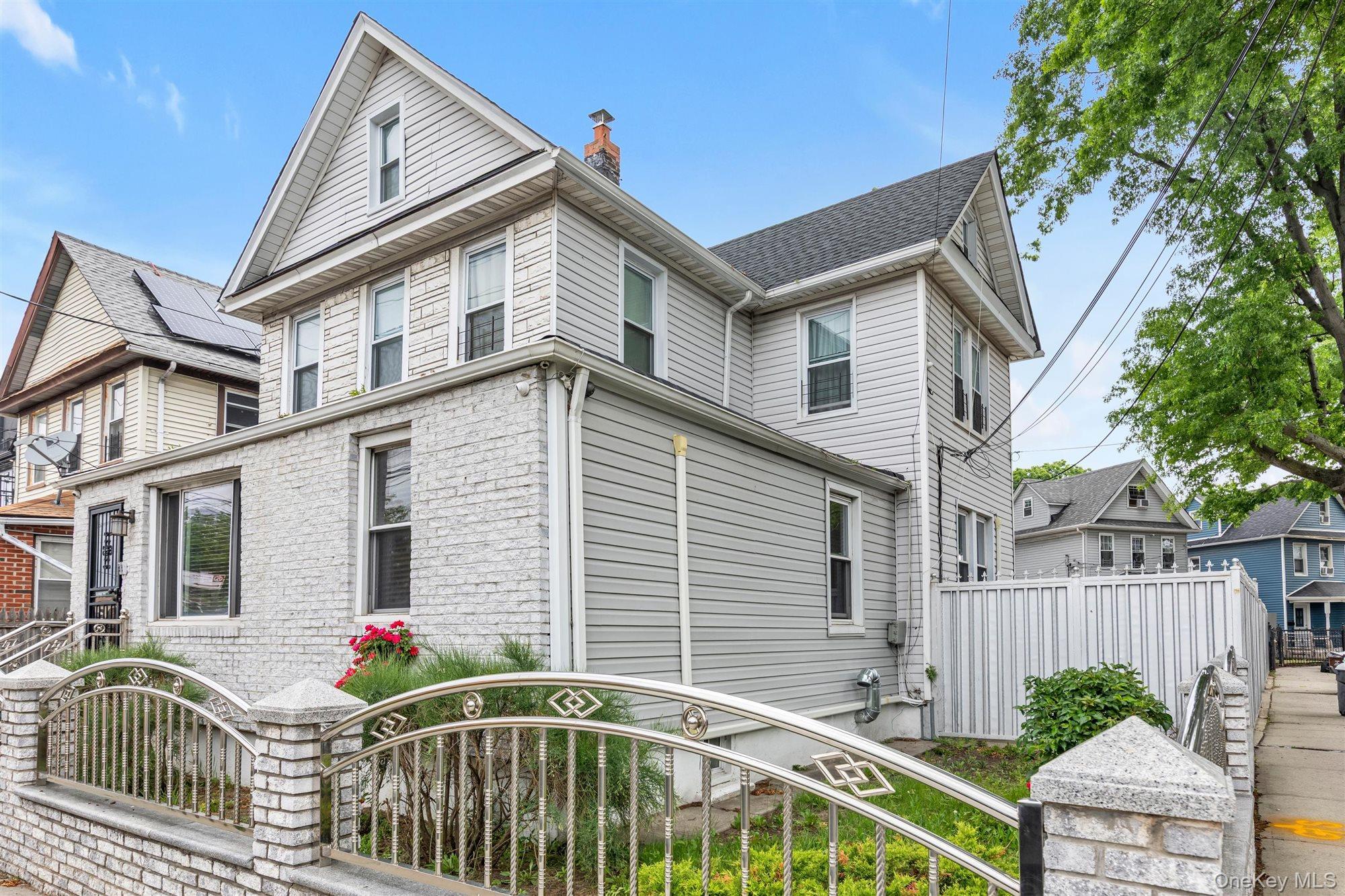 Single Family Guy R Brewer Boulevard  Queens, NY 11434, MLS-1012058-3
