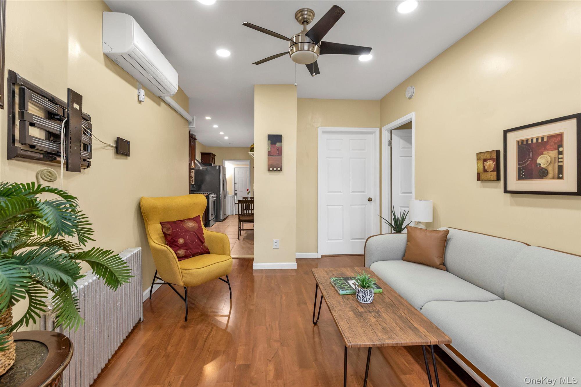 Single Family Guy R Brewer Boulevard  Queens, NY 11434, MLS-1012058-4