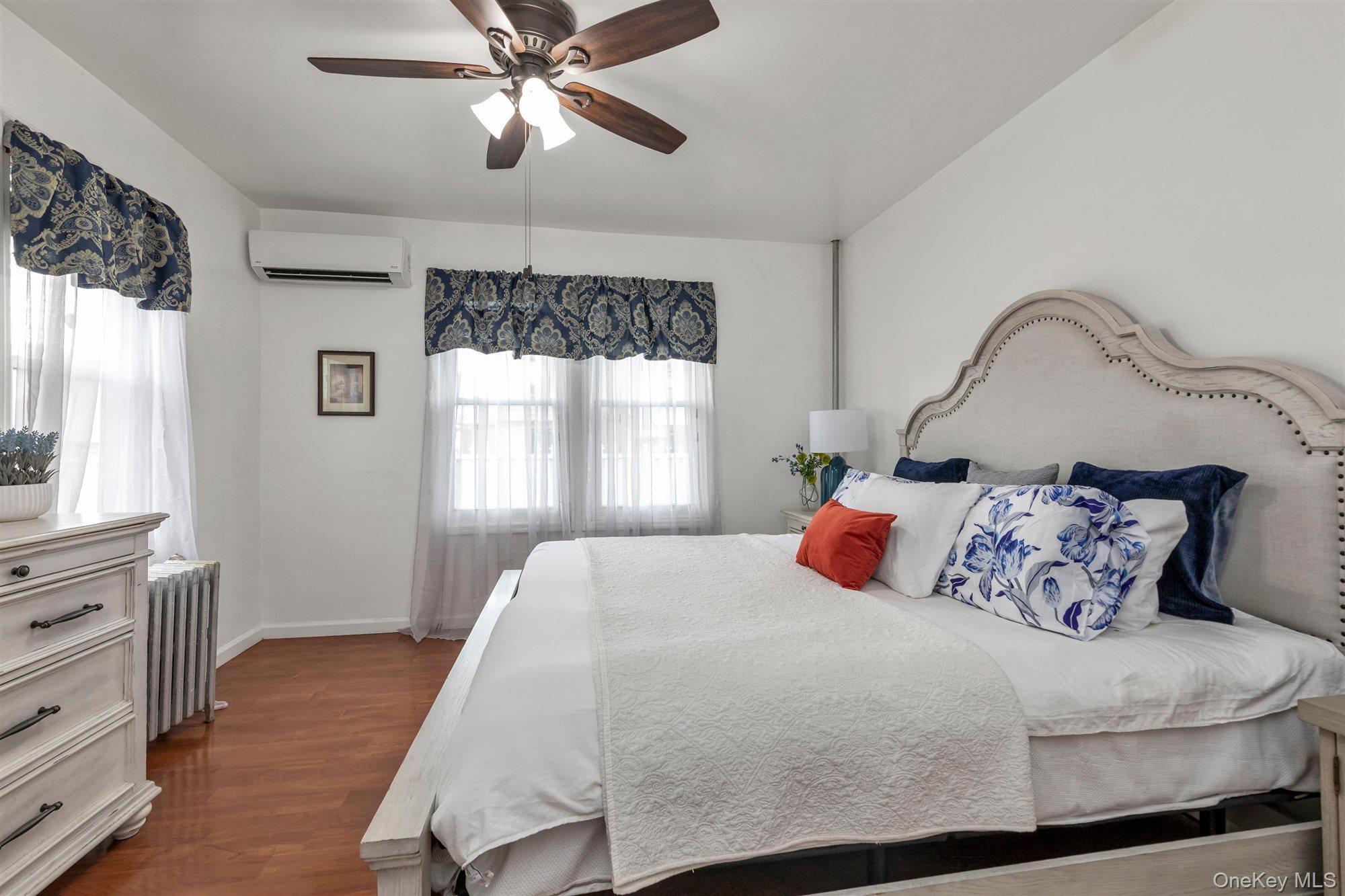Single Family Guy R Brewer Boulevard  Queens, NY 11434, MLS-1012058-7