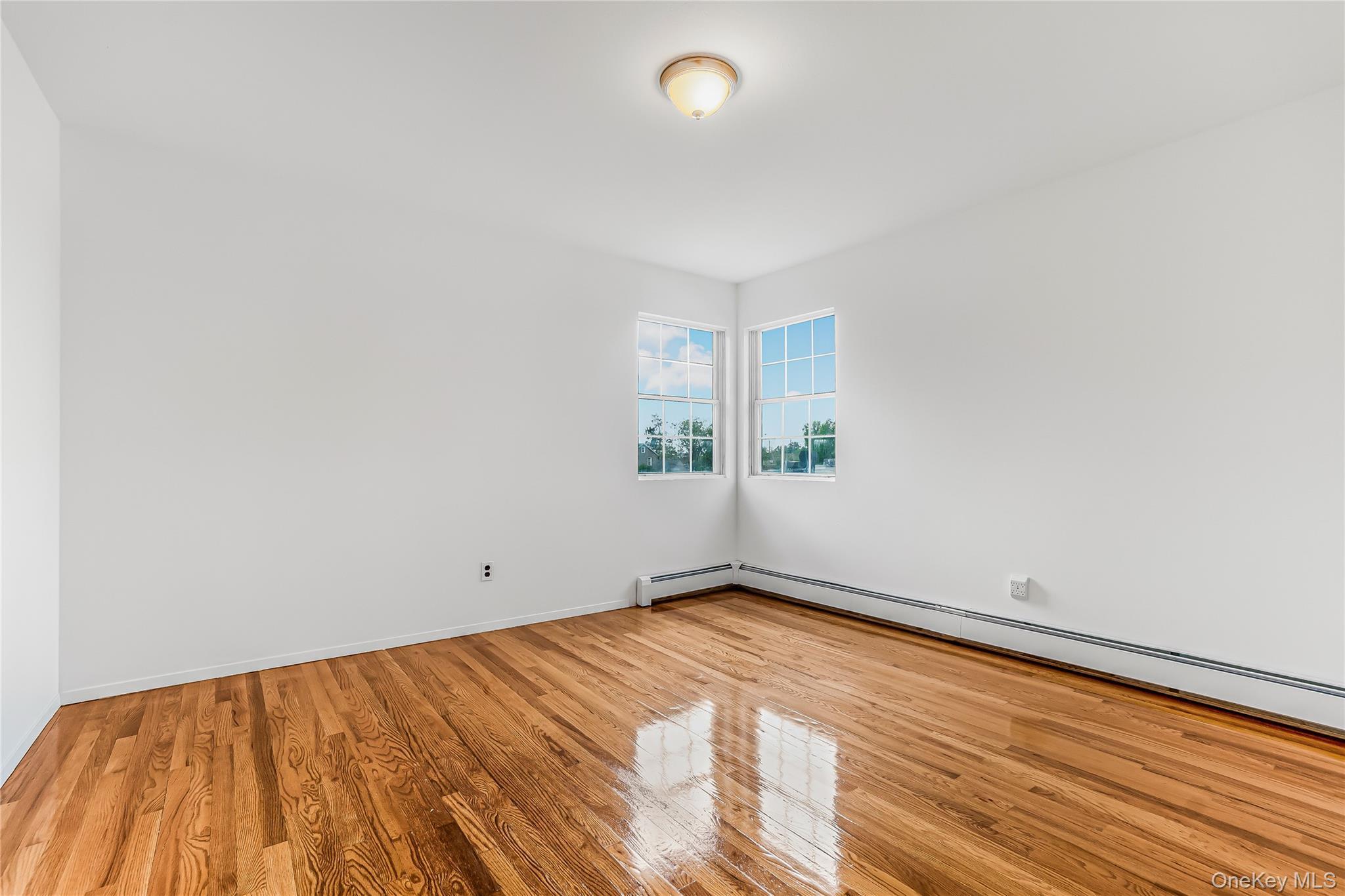 Single Family 8th Street Nassau County, NY 11040, MLS-1012060-15