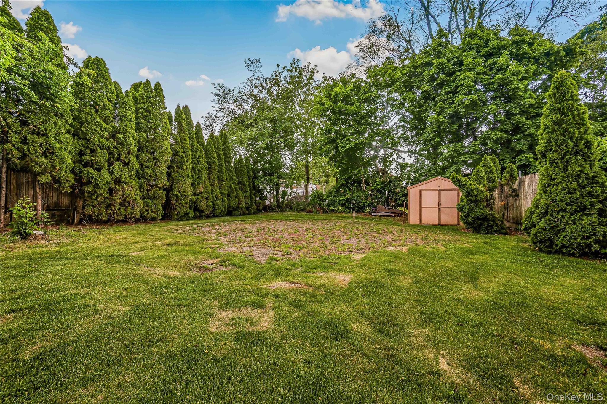 Single Family 8th Street Nassau County, NY 11040, MLS-1012060-23