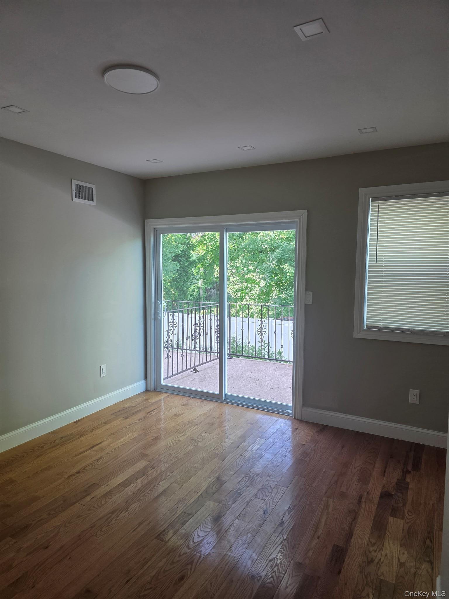 Single Family New Haven Avenue Queens, NY 11691, MLS-1012084-12