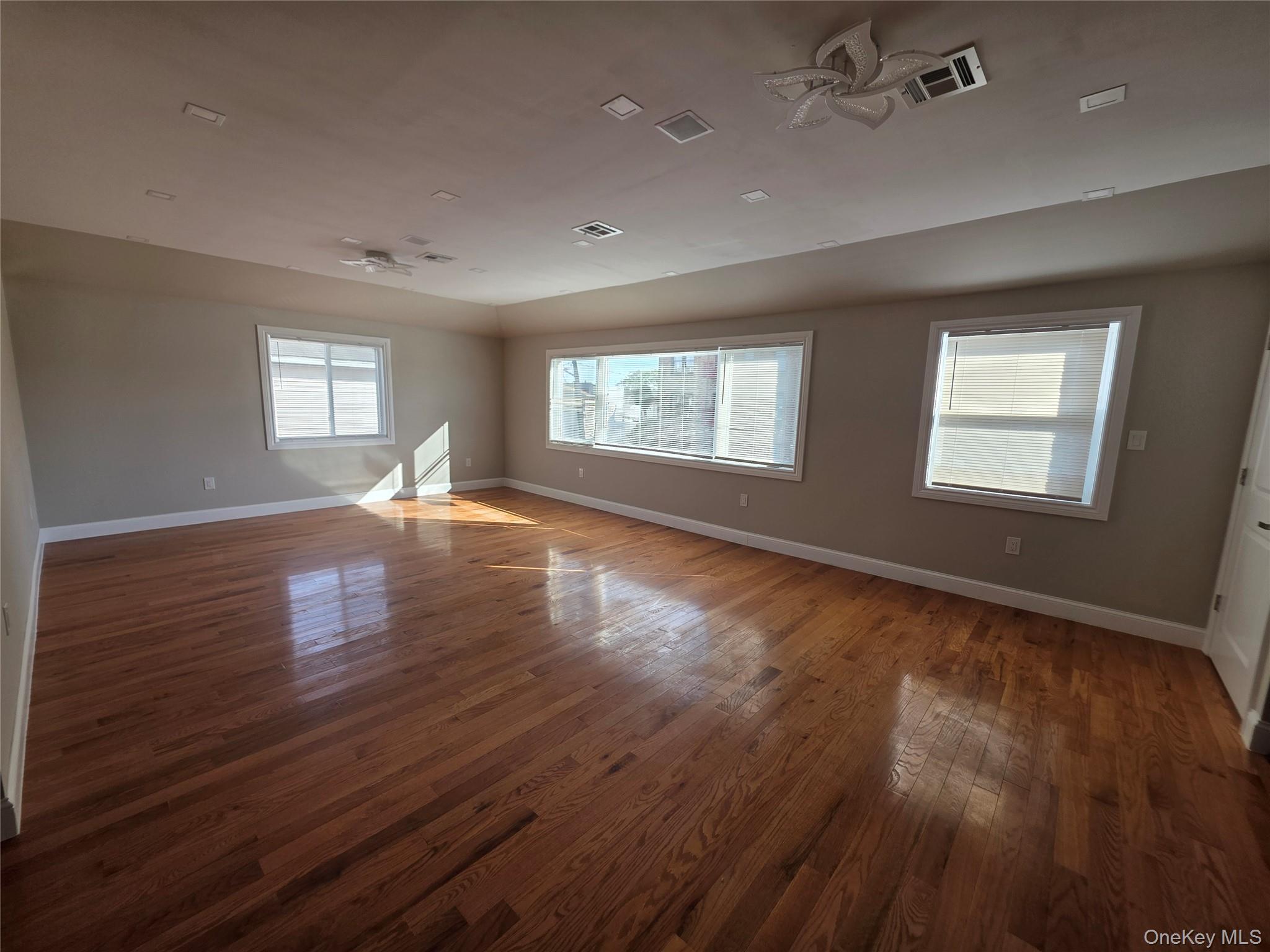 Single Family New Haven Avenue Queens, NY 11691, MLS-1012084-16