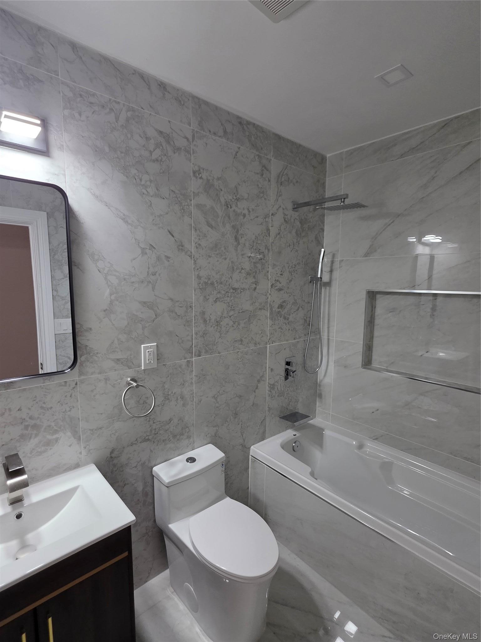 Single Family New Haven Avenue Queens, NY 11691, MLS-1012084-17