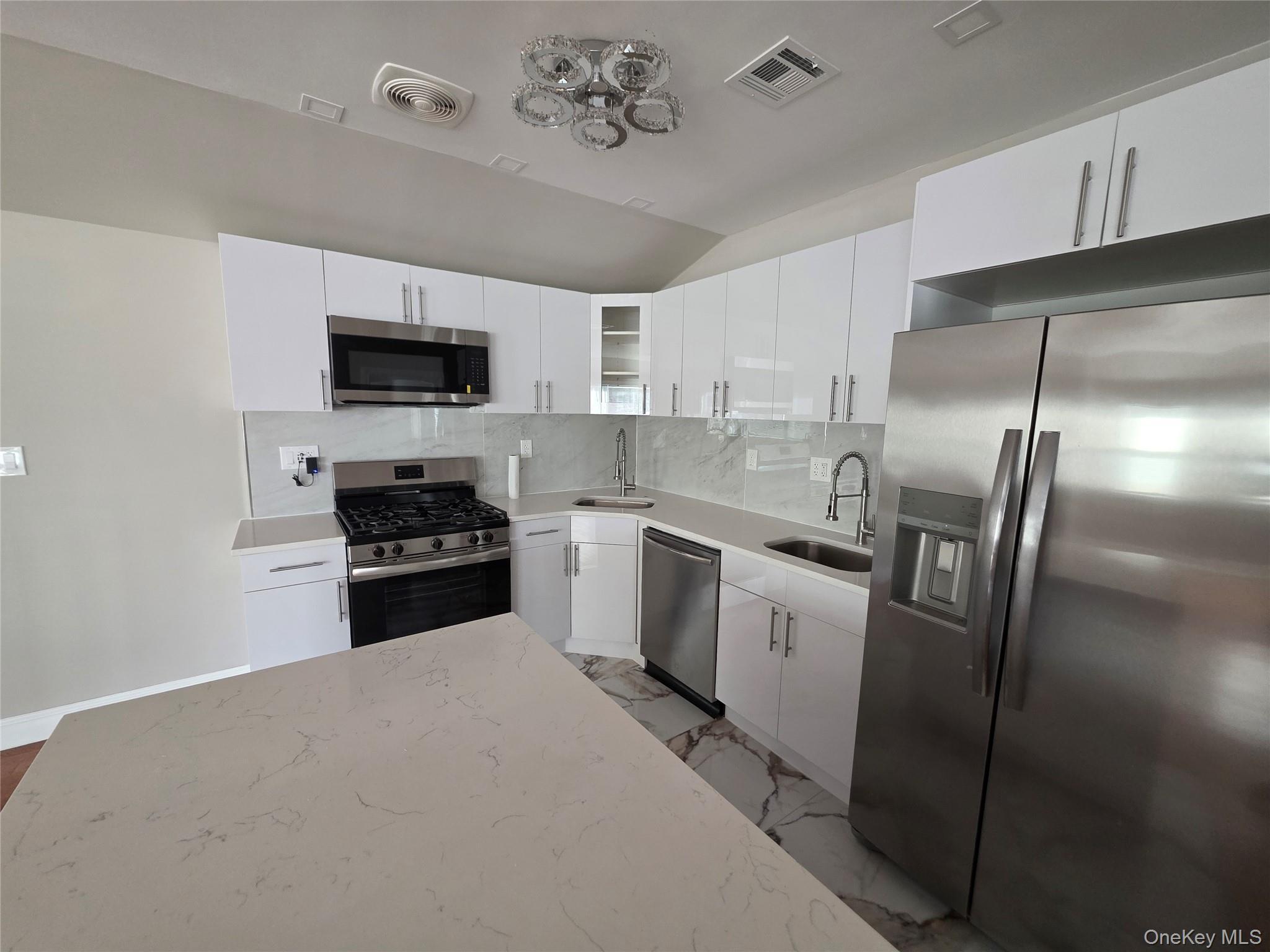 Single Family New Haven Avenue Queens, NY 11691, MLS-1012084-6