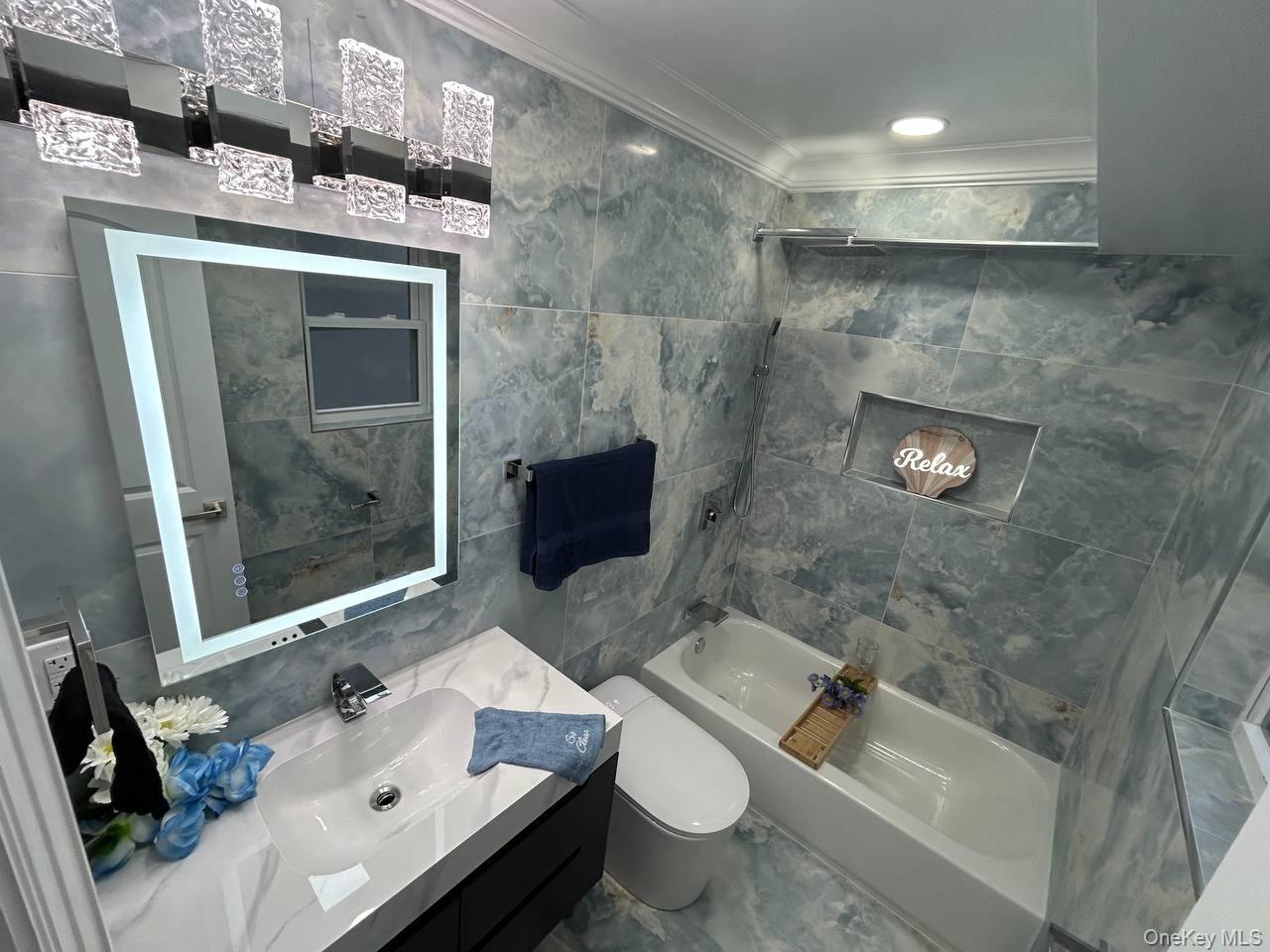 Single Family Florin Court  Nassau County, NY 11710, MLS-1012114-25