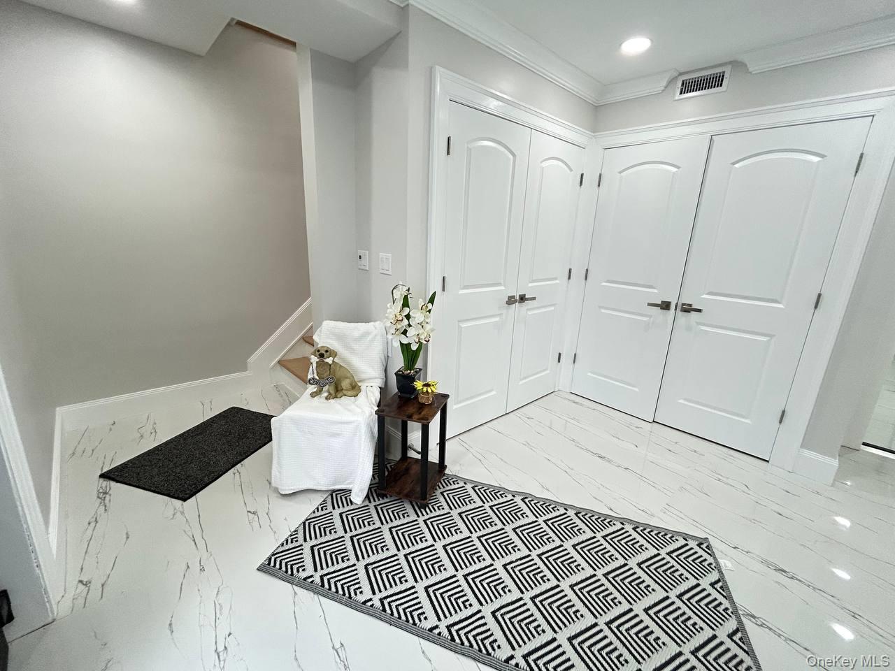 Single Family Florin Court  Nassau County, NY 11710, MLS-1012114-37