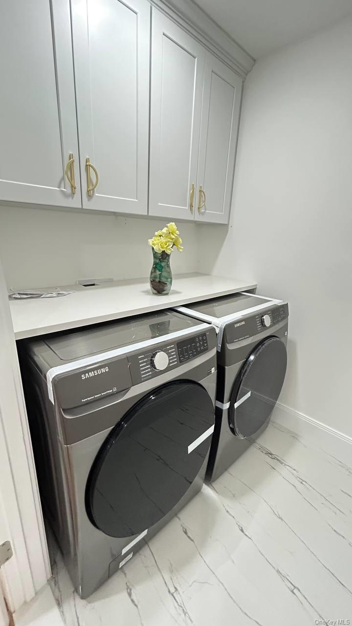 Single Family Florin Court  Nassau County, NY 11710, MLS-1012114-41