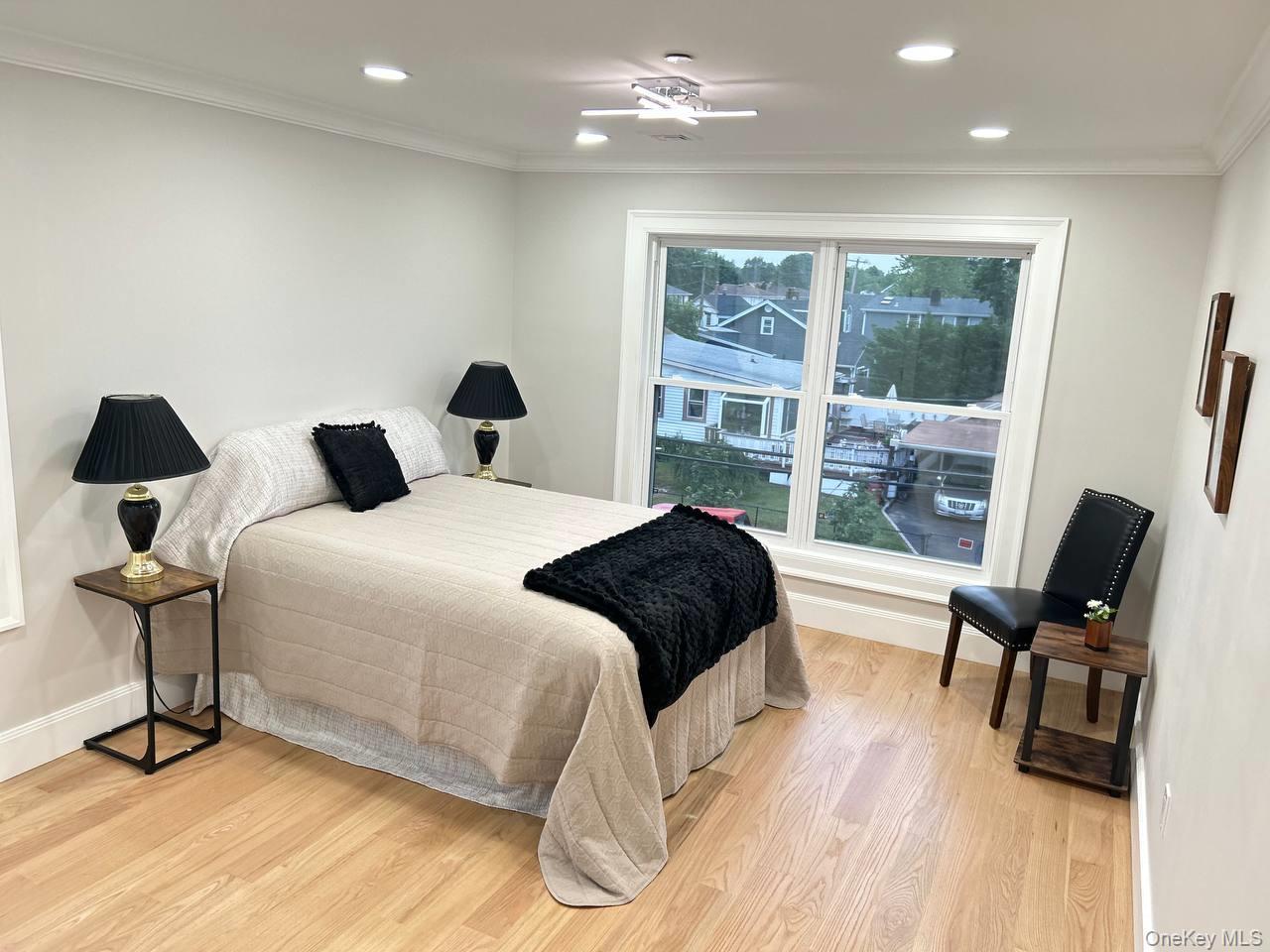 Single Family Florin Court  Nassau County, NY 11710, MLS-1012114-45