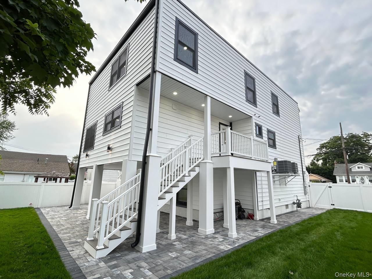 Single Family Florin Court  Nassau County, NY 11710, MLS-1012114-48