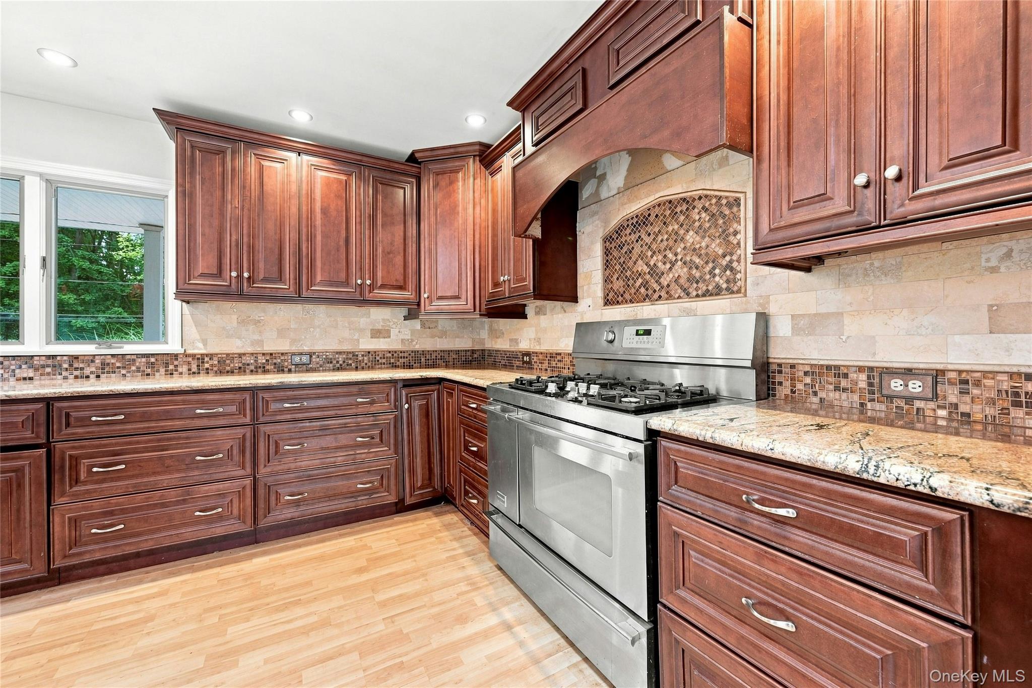 Single Family Winfield Drive  Suffolk County, NY 11789, MLS-1012115-10