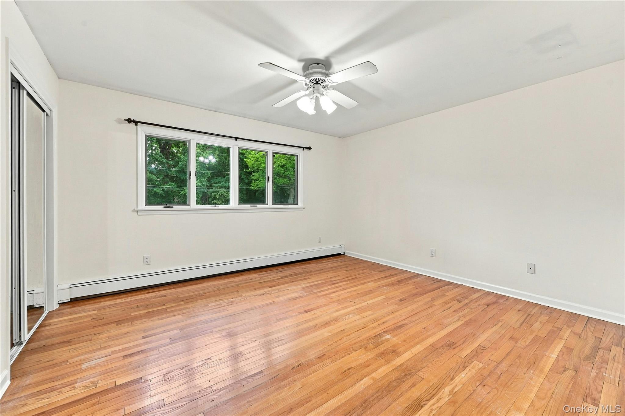 Single Family Winfield Drive  Suffolk County, NY 11789, MLS-1012115-22