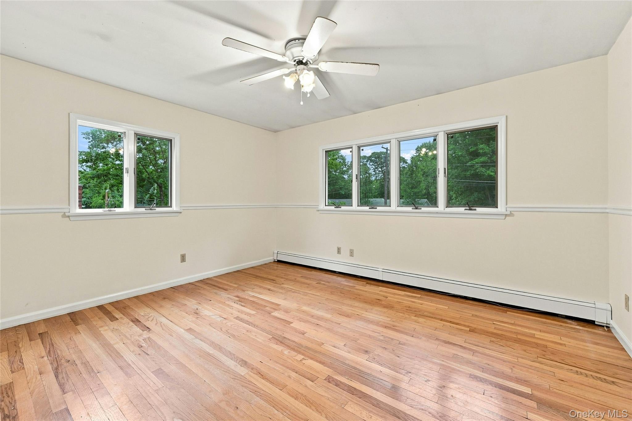 Single Family Winfield Drive  Suffolk County, NY 11789, MLS-1012115-23