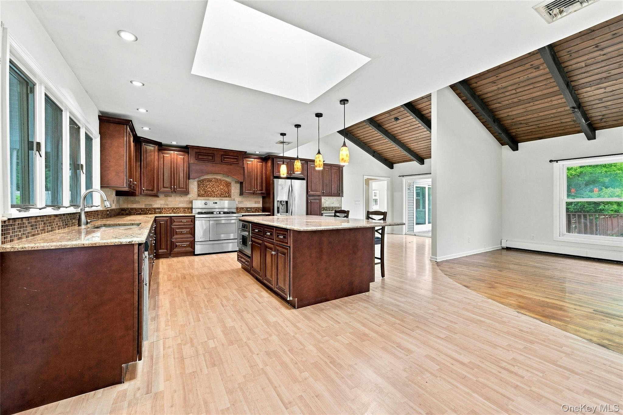 Single Family Winfield Drive  Suffolk County, NY 11789, MLS-1012115-7