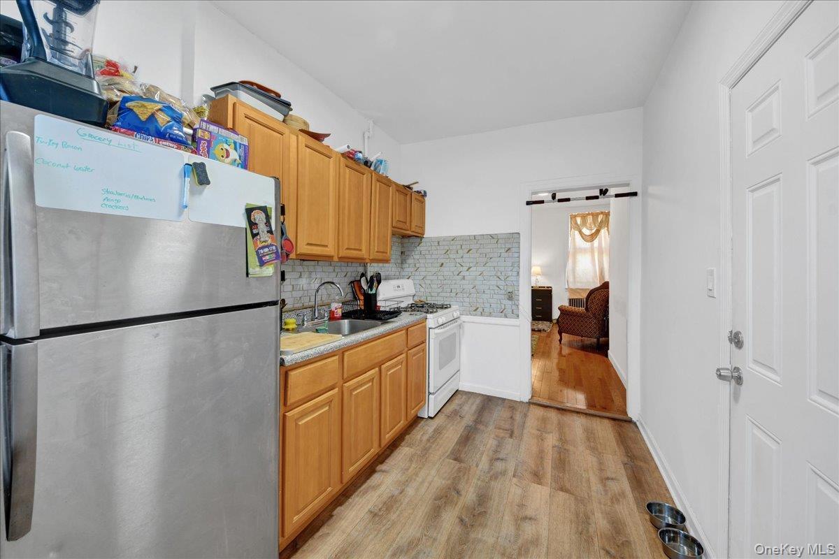 Single Family Cross Bronx Expressway  Bronx, NY 10472, MLS-1012117-10