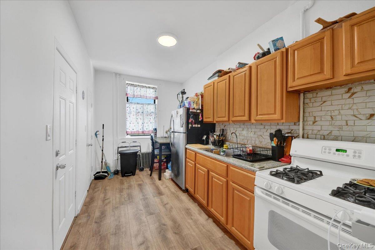 Single Family Cross Bronx Expressway  Bronx, NY 10472, MLS-1012117-11